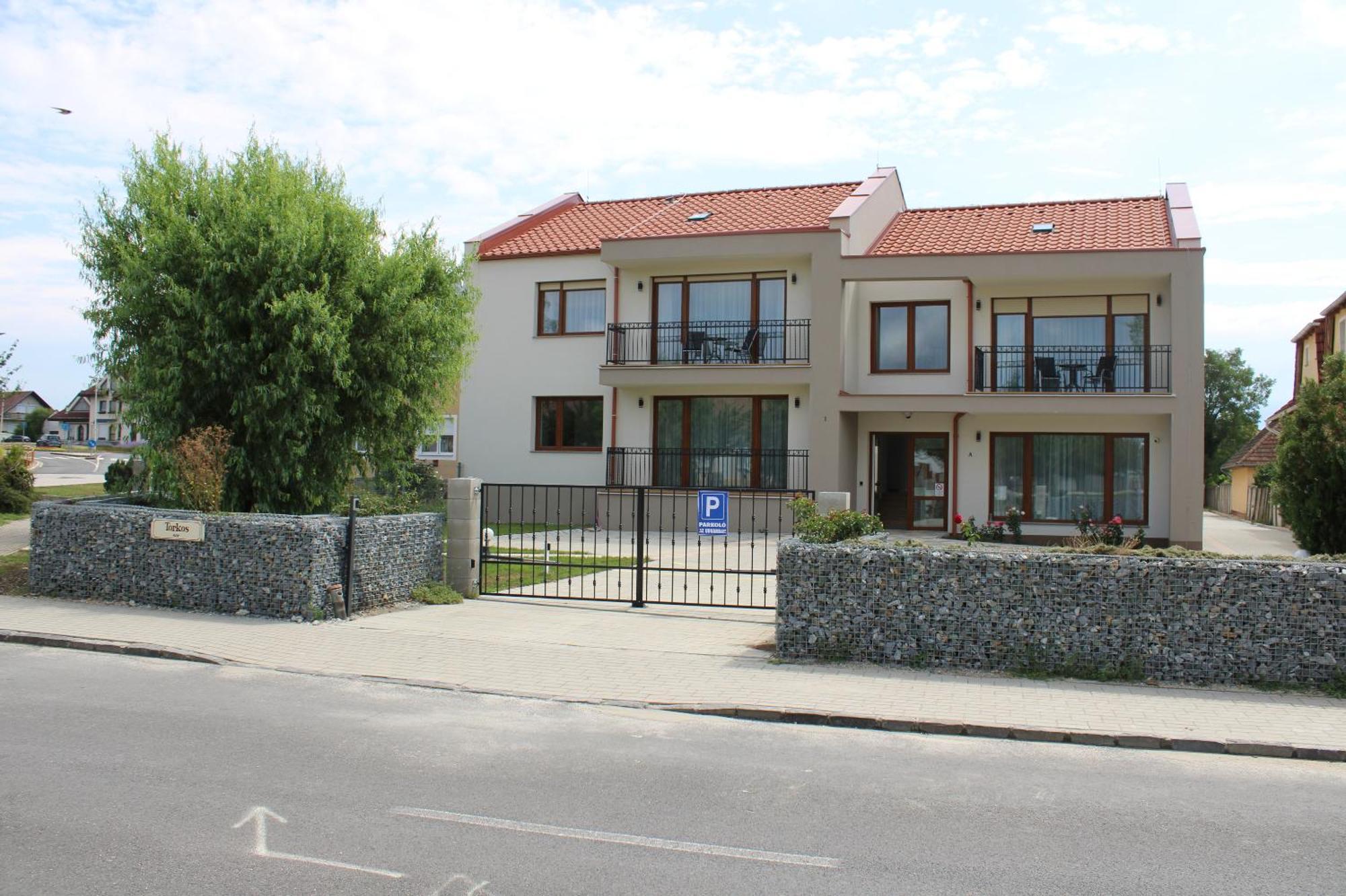 Mara Apartman Buek Bagian luar foto